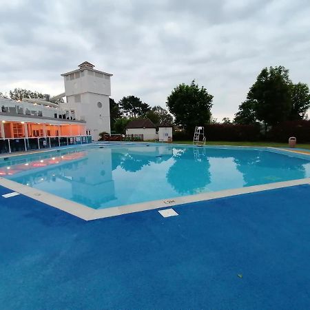 Hotel Haven Rockley Park,Lytchett Bay View Poole Exterior foto